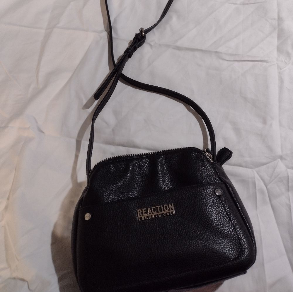 Kenneth Cole Reaction, crossbody, black